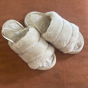 Cozy womens Fluffy Slippers